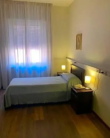 호텔 Casa Per Ferie Suore Domenicane 3*