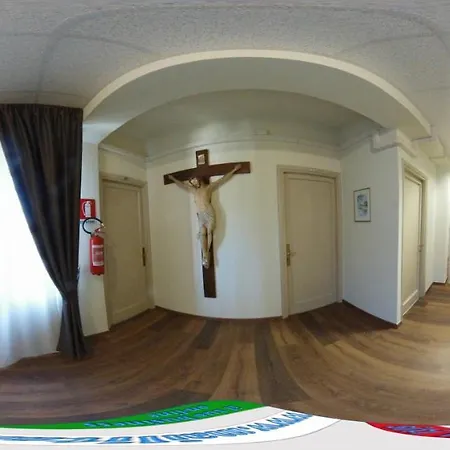 Casa Per Ferie Suore Domenicane 3* روما